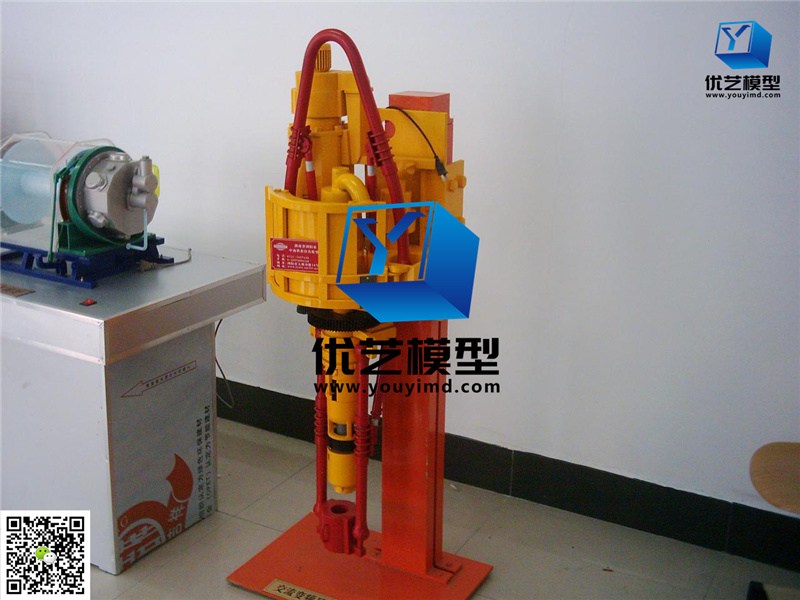 頂部驅(qū)動(dòng)裝置模型 頂部驅(qū)動(dòng)裝置模型